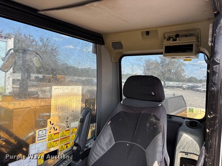 image for item YA3314 2018 Caterpillar 313F L GC excavator
