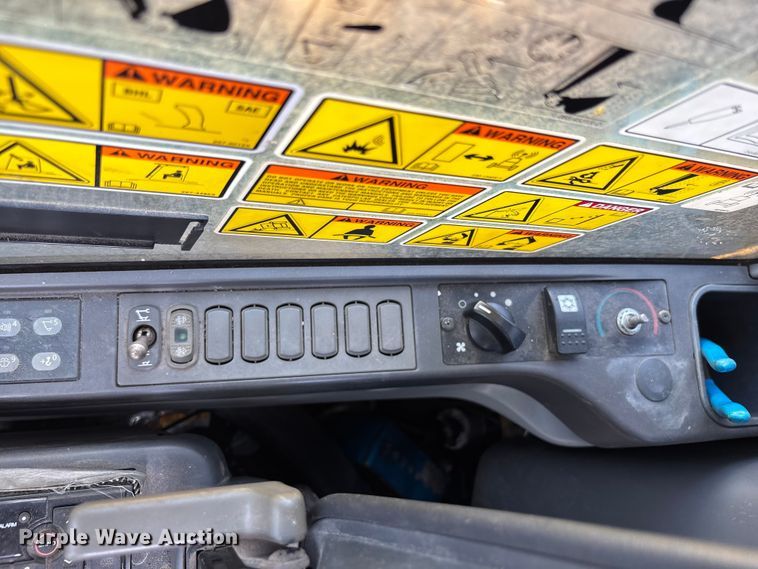 image for item YA3314 2018 Caterpillar 313F L GC excavator