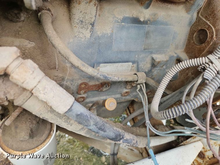 image for item YA3401 2010 Bandit 200 wood chipper