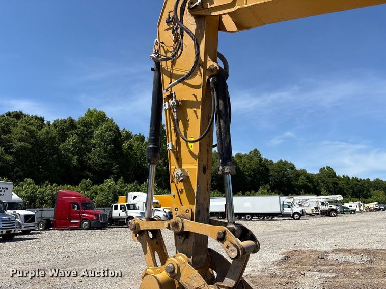 image for item YA3515 2024 Caterpillar 320 excavator