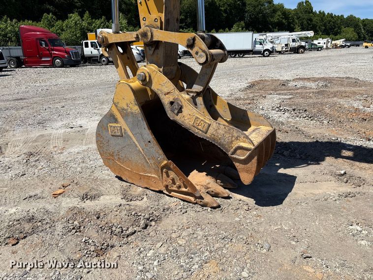 image for item YA3515 2024 Caterpillar 320 excavator