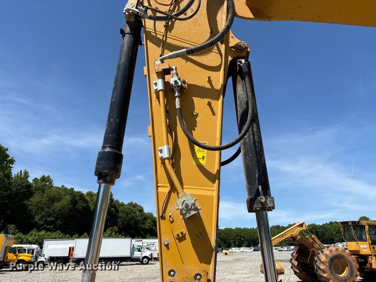 image for item YA3515 2024 Caterpillar 320 excavator