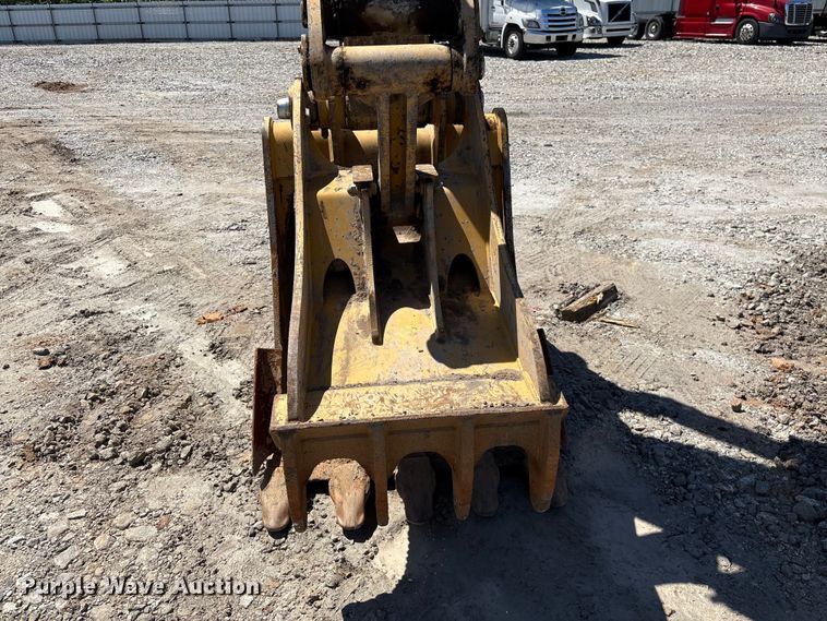 image for item YA3515 2024 Caterpillar 320 excavator