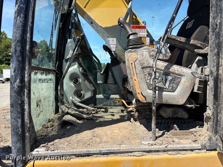 image for item YA3515 2024 Caterpillar 320 excavator