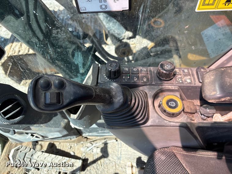 image for item YA3515 2024 Caterpillar 320 excavator