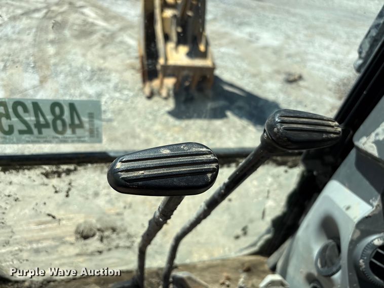 image for item YA3515 2024 Caterpillar 320 excavator