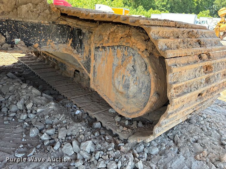 image for item YA3515 2024 Caterpillar 320 excavator