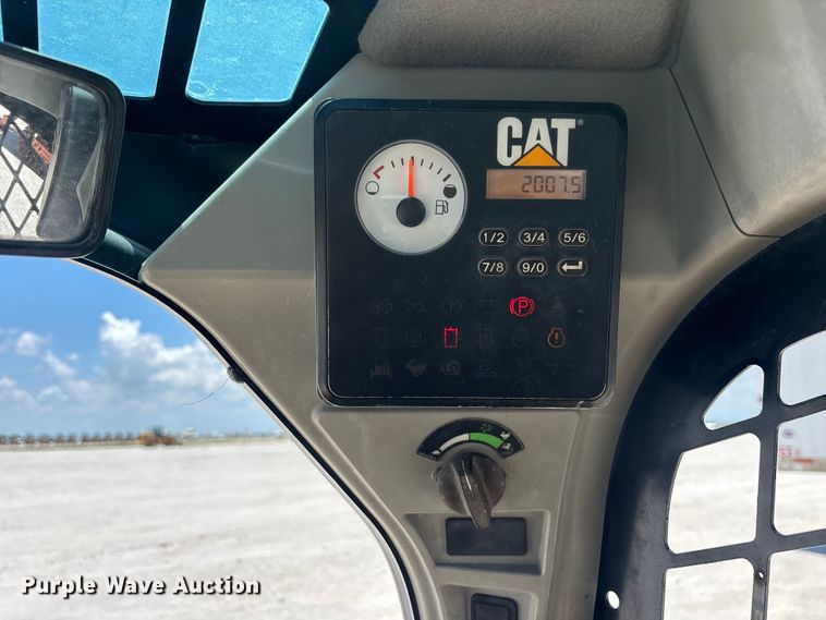 image for item YA3540 Caterpillar 259D tracked skid steer loader