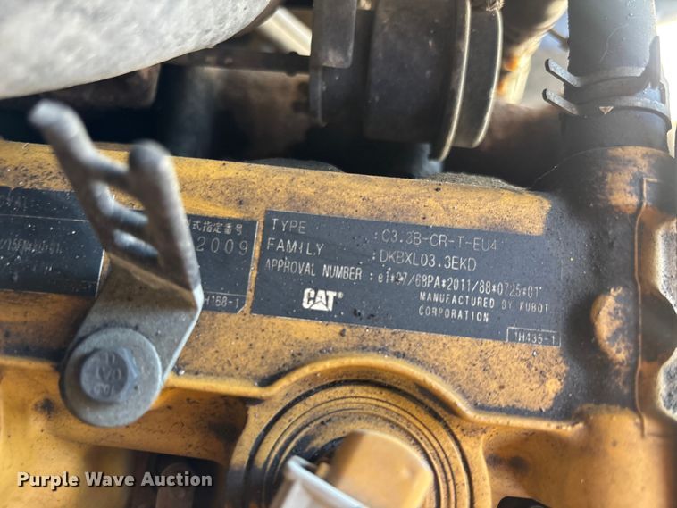 image for item YA3540 Caterpillar 259D tracked skid steer loader