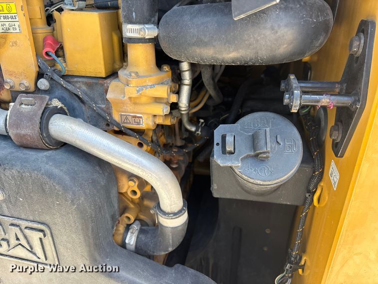 image for item YA3540 Caterpillar 259D tracked skid steer loader