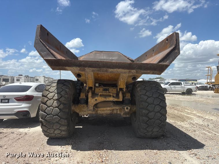 image for item YA3715 Caterpillar 740 articulated haul truck
