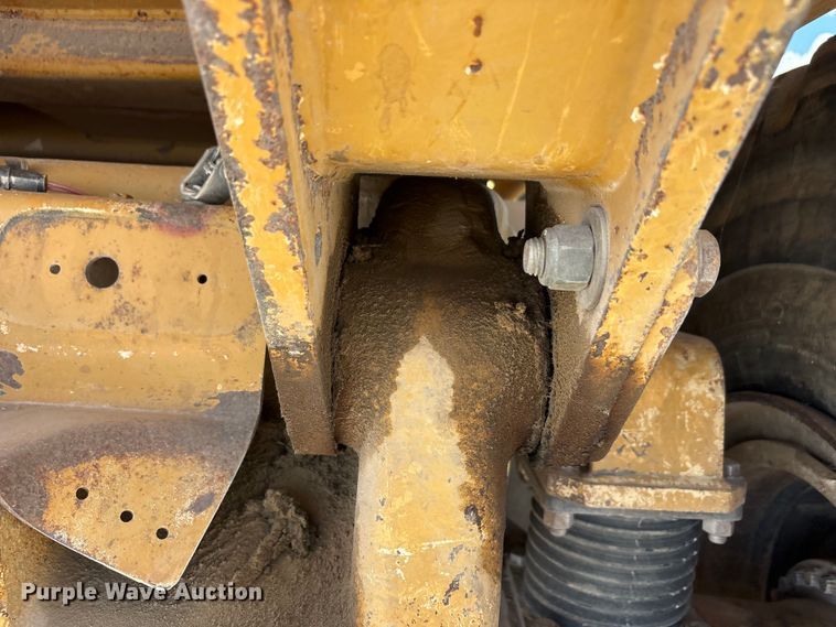 image for item YA3715 Caterpillar 740 articulated haul truck