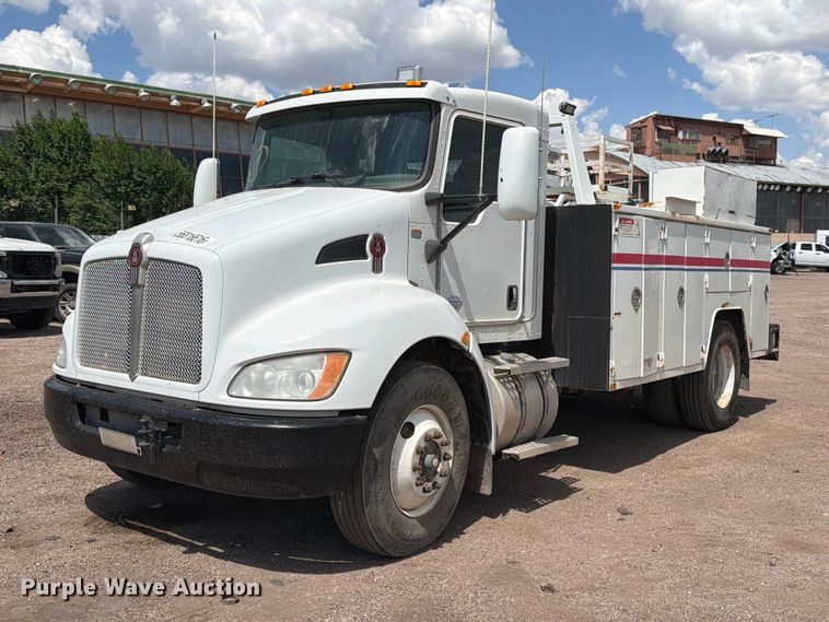 image for item YA3820 2013 Kenworth T370 utility / service truck