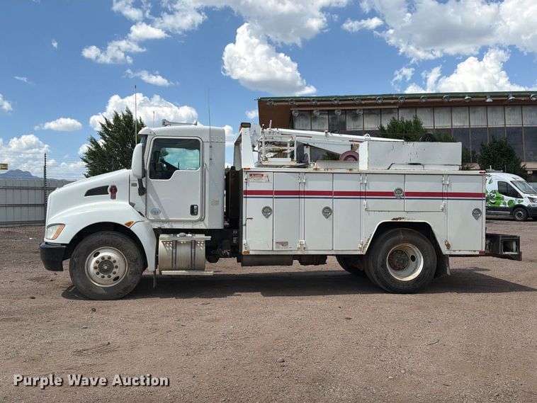 image for item YA3820 2013 Kenworth T370 utility / service truck
