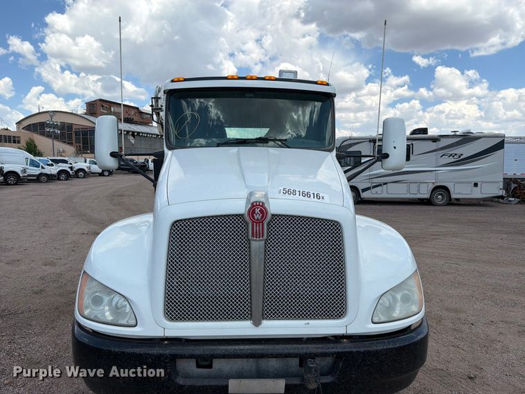 image for item YA3820 2013 Kenworth T370 utility / service truck