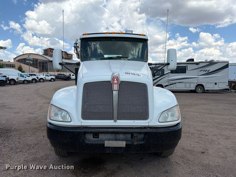 image for item YA3820 2013 Kenworth T370 utility / service truck