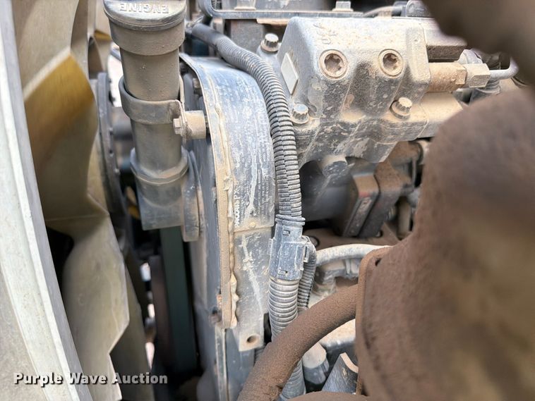 image for item YA3820 2013 Kenworth T370 utility / service truck