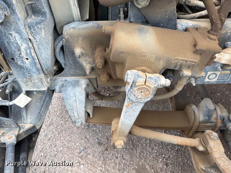 image for item YA3820 2013 Kenworth T370 utility / service truck