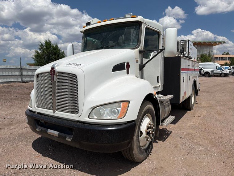 image for item YA3821 2013 Kenworth T370 utility / service truck
