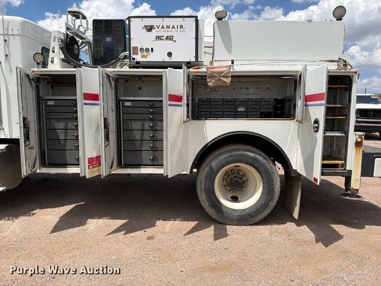 image for item YA3821 2013 Kenworth T370 utility / service truck