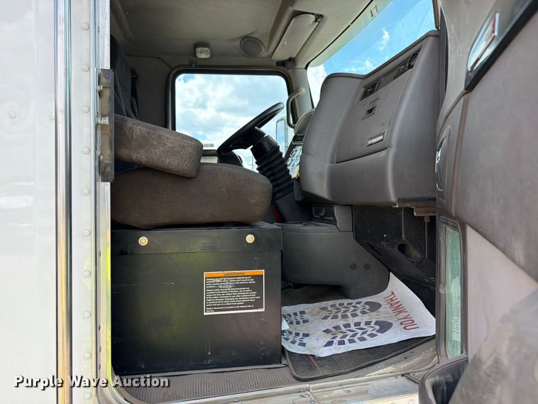 image for item YA3821 2013 Kenworth T370 utility / service truck