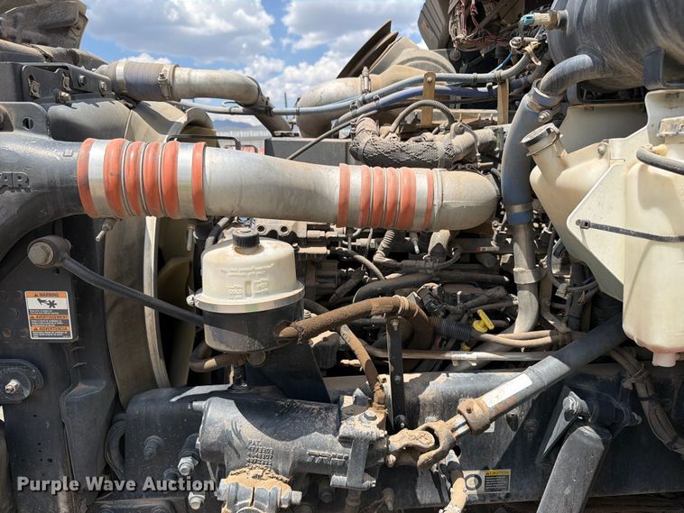 image for item YA3821 2013 Kenworth T370 utility / service truck