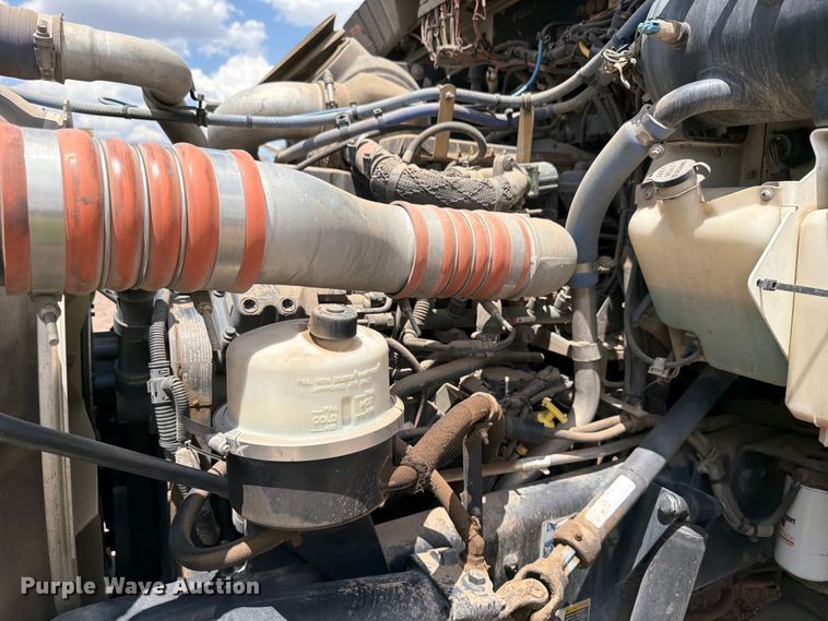 image for item YA3821 2013 Kenworth T370 utility / service truck
