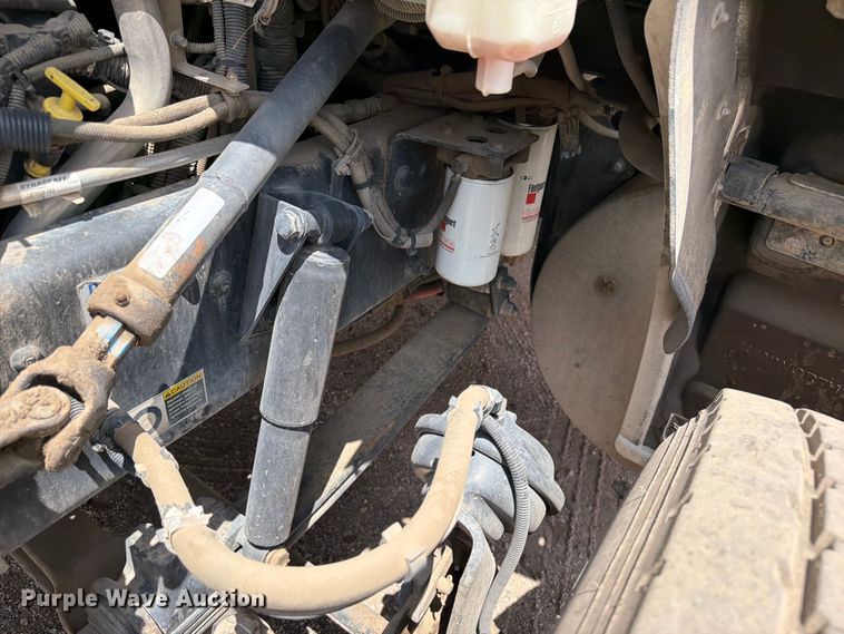 image for item YA3821 2013 Kenworth T370 utility / service truck