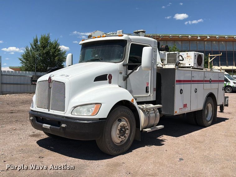 image for item YA3822 2013 Kenworth T370 utility / service truck