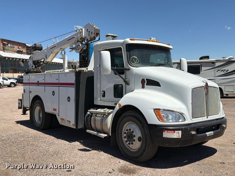 image for item YA3822 2013 Kenworth T370 utility / service truck