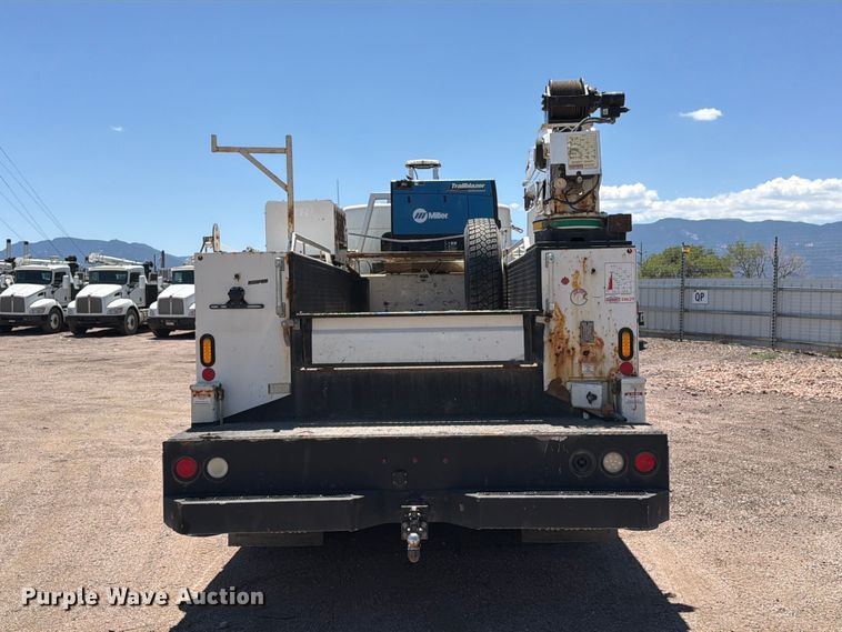image for item YA3822 2013 Kenworth T370 utility / service truck