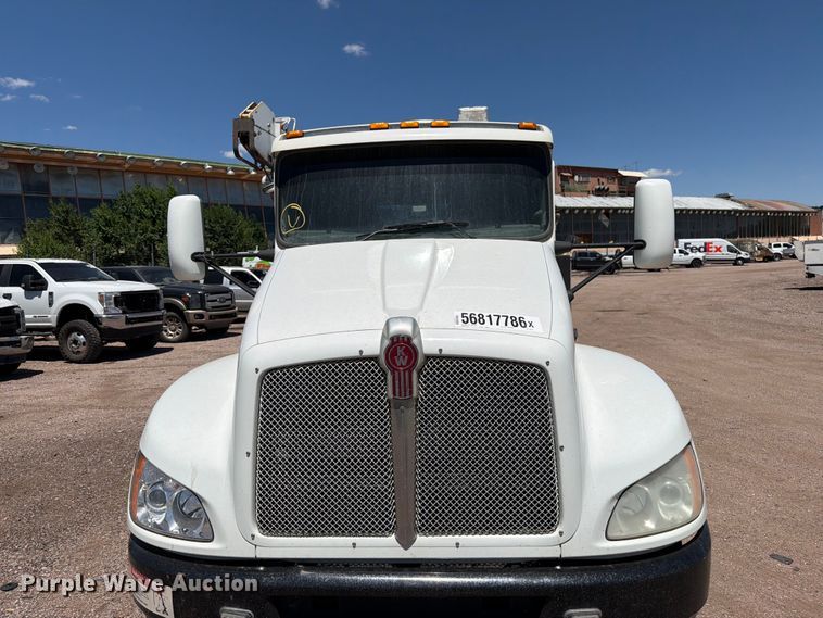 image for item YA3822 2013 Kenworth T370 utility / service truck