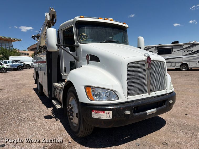 image for item YA3822 2013 Kenworth T370 utility / service truck