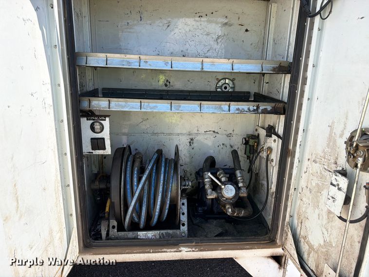 image for item YA3822 2013 Kenworth T370 utility / service truck