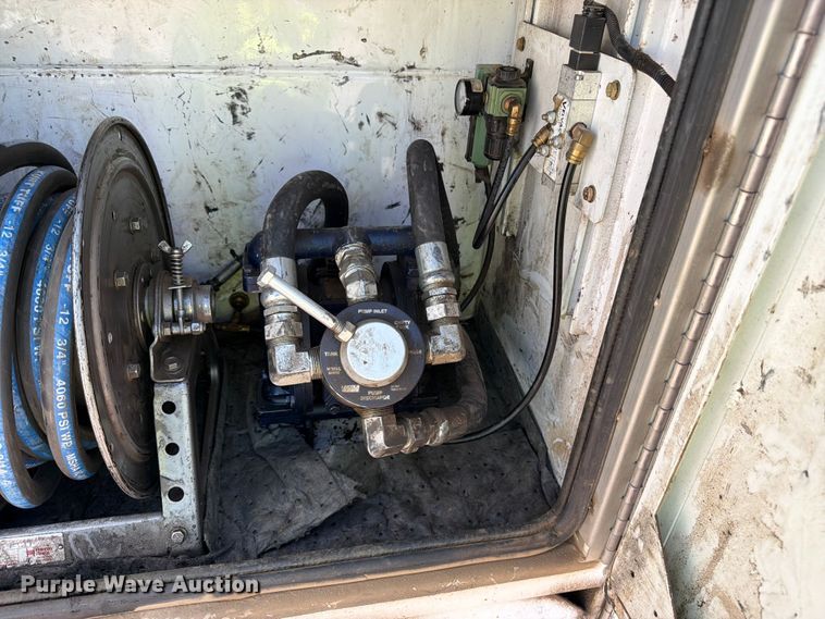 image for item YA3822 2013 Kenworth T370 utility / service truck