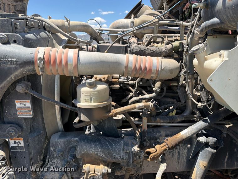 image for item YA3822 2013 Kenworth T370 utility / service truck