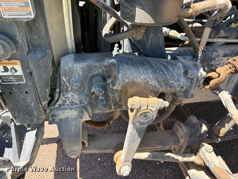 image for item YA3822 2013 Kenworth T370 utility / service truck