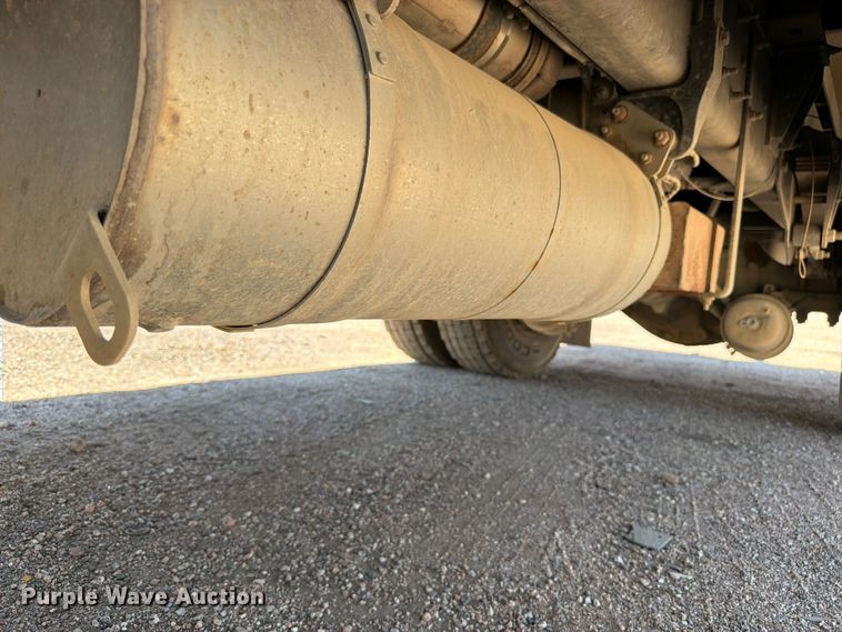 image for item YA3822 2013 Kenworth T370 utility / service truck