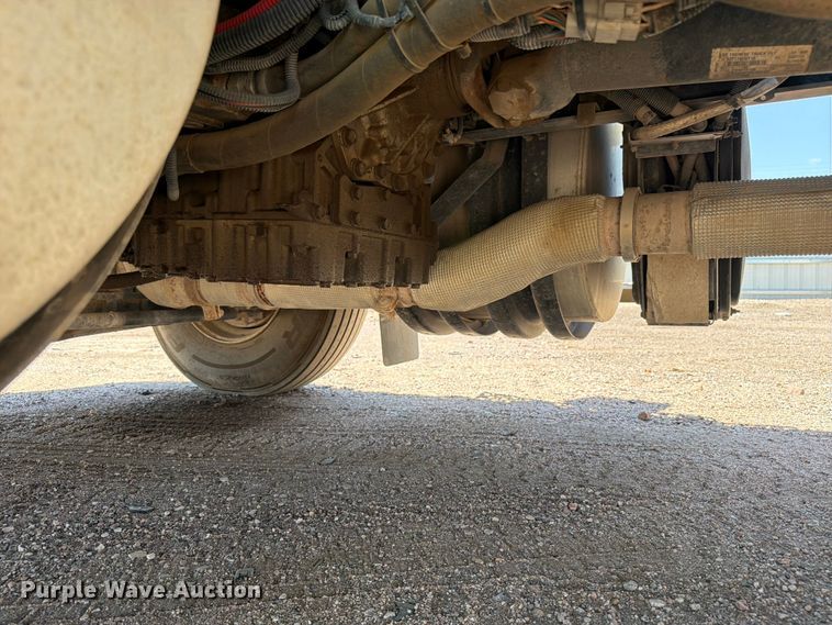 image for item YA3822 2013 Kenworth T370 utility / service truck