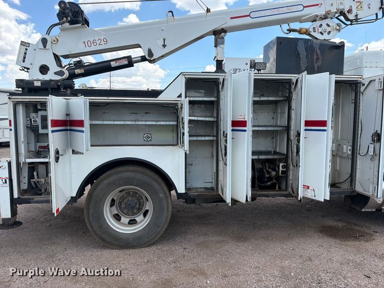 image for item YA3823 2015 Kenworth T370 utility / service truck