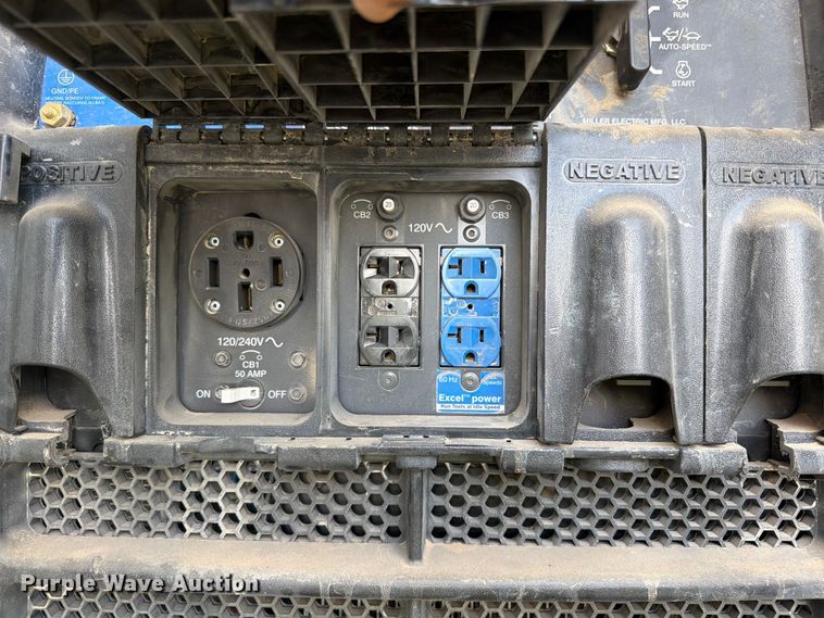 image for item YA3823 2015 Kenworth T370 utility / service truck