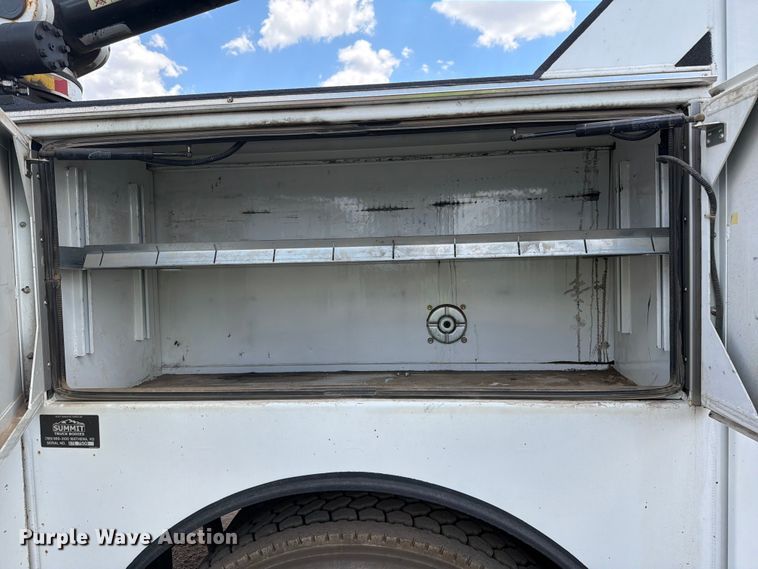 image for item YA3823 2015 Kenworth T370 utility / service truck
