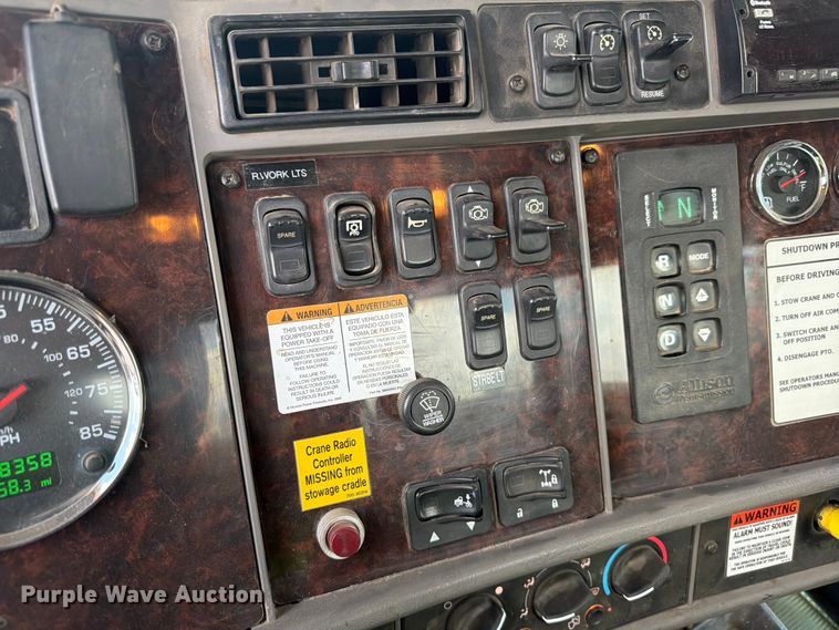 image for item YA3823 2015 Kenworth T370 utility / service truck