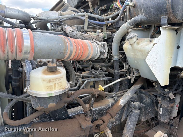 image for item YA3823 2015 Kenworth T370 utility / service truck