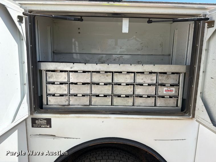 image for item YA3825 2015 RAM 5500 utility / service truck