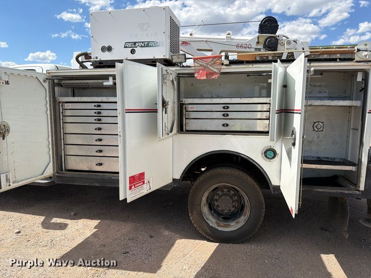 image for item YA3825 2015 RAM 5500 utility / service truck