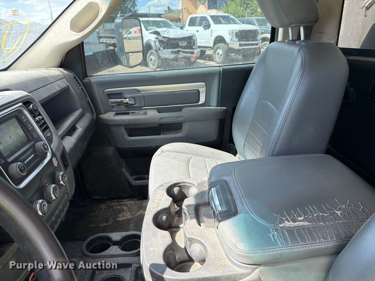 image for item YA3825 2015 RAM 5500 utility / service truck