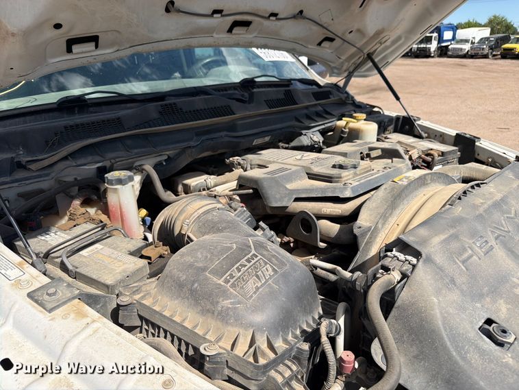 image for item YA3825 2015 RAM 5500 utility / service truck
