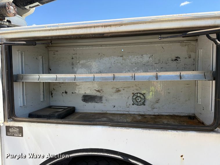 image for item YA3828 2013 Kenworth T370 utility / service truck