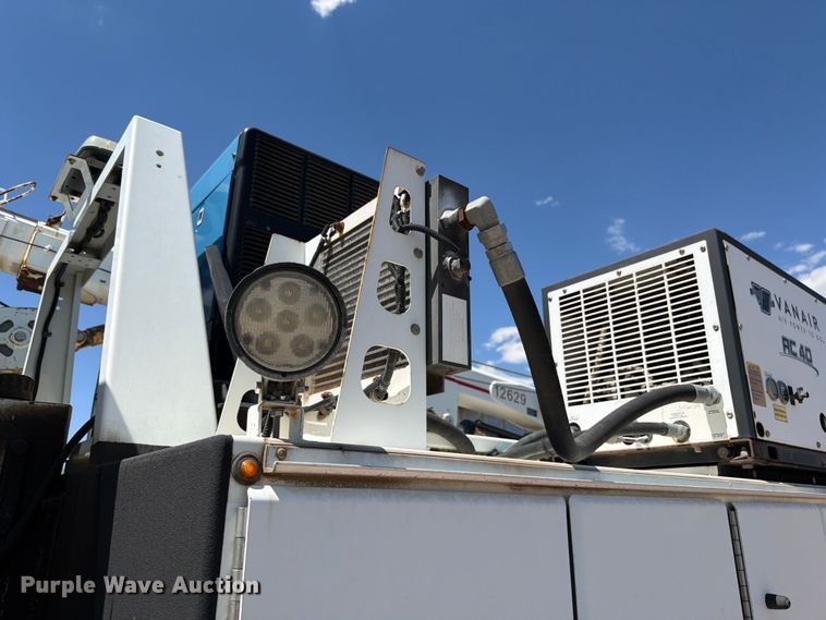 image for item YA3828 2013 Kenworth T370 utility / service truck